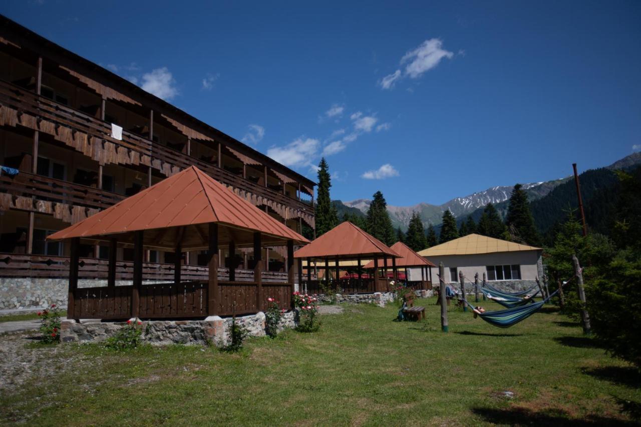 Sunset Shovi Hotel Glola Екстериор снимка